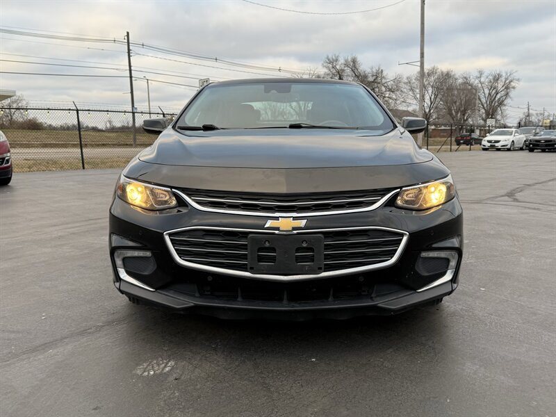 2016 Chevrolet Malibu LT - Photo 8 - Cahokia, IL 62206