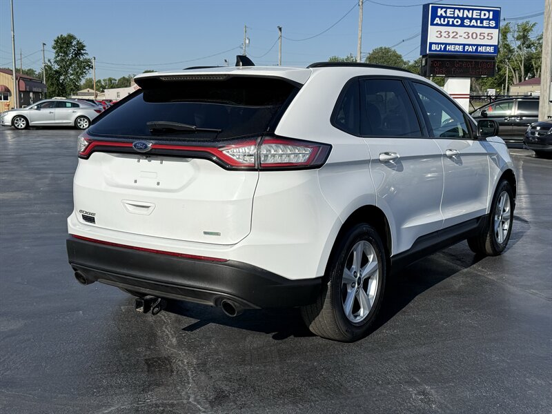 2018 Ford Edge SE - Photo 8 - Cahokia, IL 62206