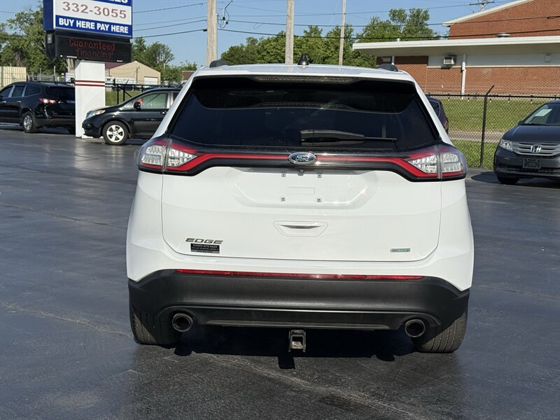 2018 Ford Edge SE - Photo 7 - Cahokia, IL 62206
