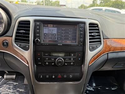 2011 Jeep Grand Cherokee Overland   - Photo 19 - Cahokia, IL 62206