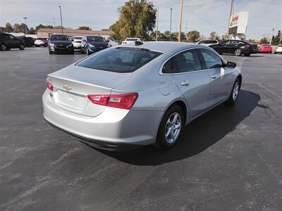 2018 Chevrolet Malibu LS   - Photo 3 - Cahokia, IL 62206