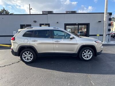 2015 Jeep Cherokee Latitude   - Photo 8 - Millstadt, IL 62260