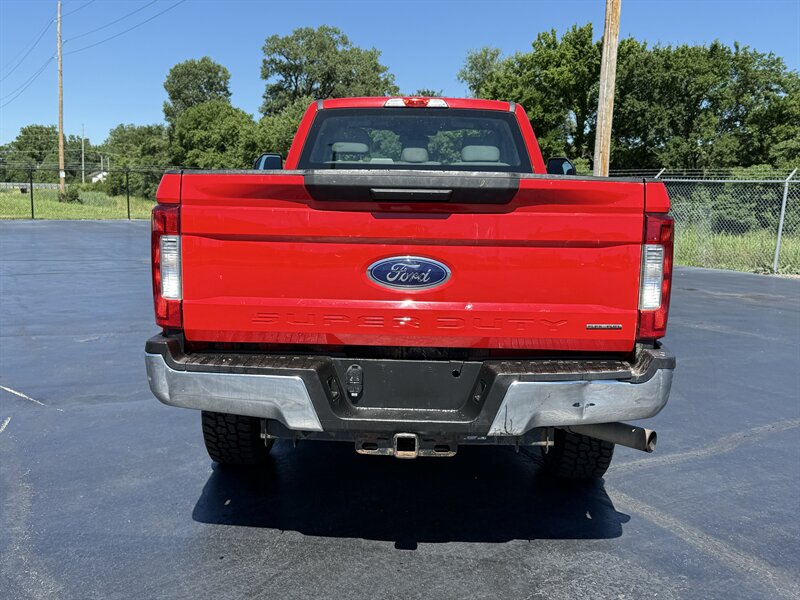 2017 Ford F-250 Super Duty XL - Photo 7 - Cahokia, IL 62206