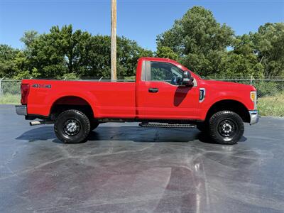 2017 Ford F-250 Super Duty XL - Photo 5 - Cahokia, IL 62206