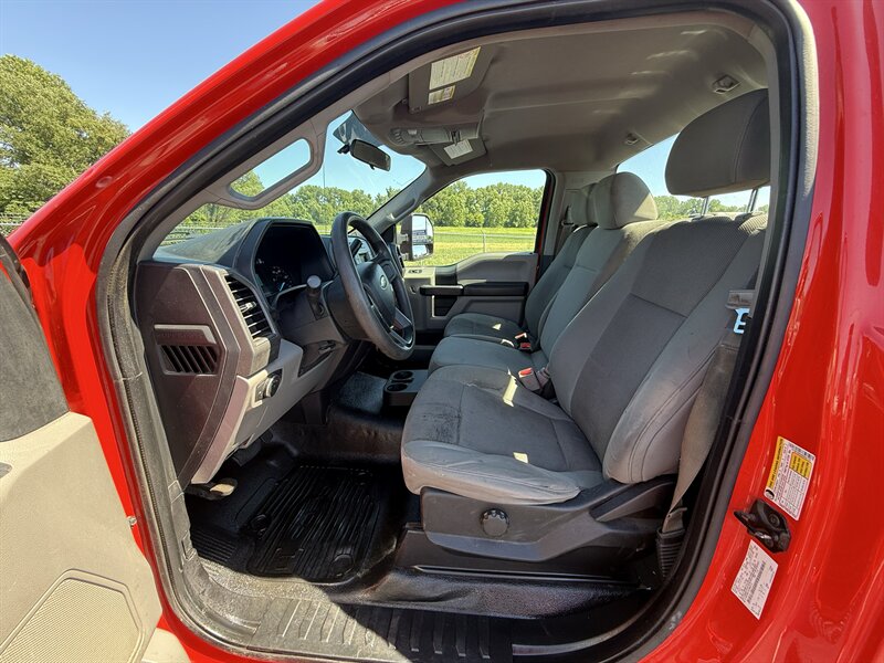2017 Ford F-250 Super Duty XL - Photo 9 - Cahokia, IL 62206