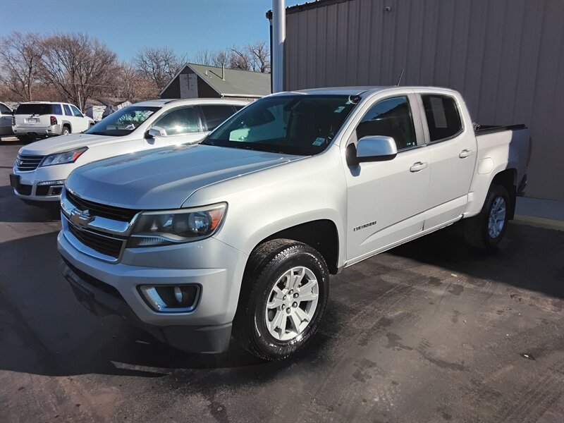 2017 Chevrolet Colorado LT   - Photo 1 - Cahokia, IL 62206