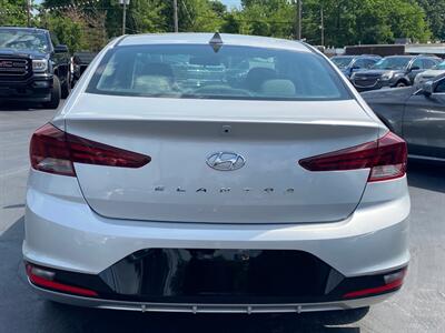 2019 Hyundai ELANTRA SEL   - Photo 6 - Belleville, IL 62226