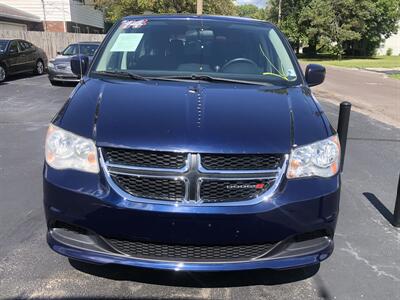 2014 Dodge Grand Caravan SXT   - Photo 1 - Belleville, IL 62226