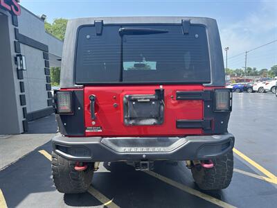 2015 Jeep Wrangler Rubicon   - Photo 7 - Fairview Heights, IL 62208