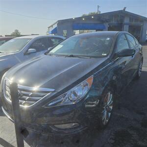 2012 Hyundai SONATA SE   - Photo 2 - Belleville, IL 62223