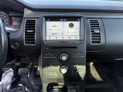 2018 Ford Flex SEL   - Photo 14 - Cahokia, IL 62206
