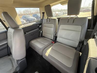 2018 Ford Flex SEL   - Photo 11 - Cahokia, IL 62206