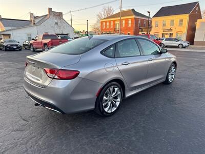 2016 Chrysler 200 Series S   - Photo 4 - Millstadt, IL 62260