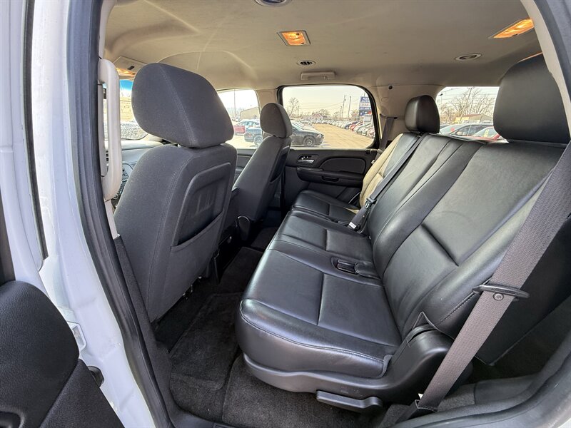 2013 Chevrolet Tahoe Special Service - Photo 9 - Cahokia, IL 62206