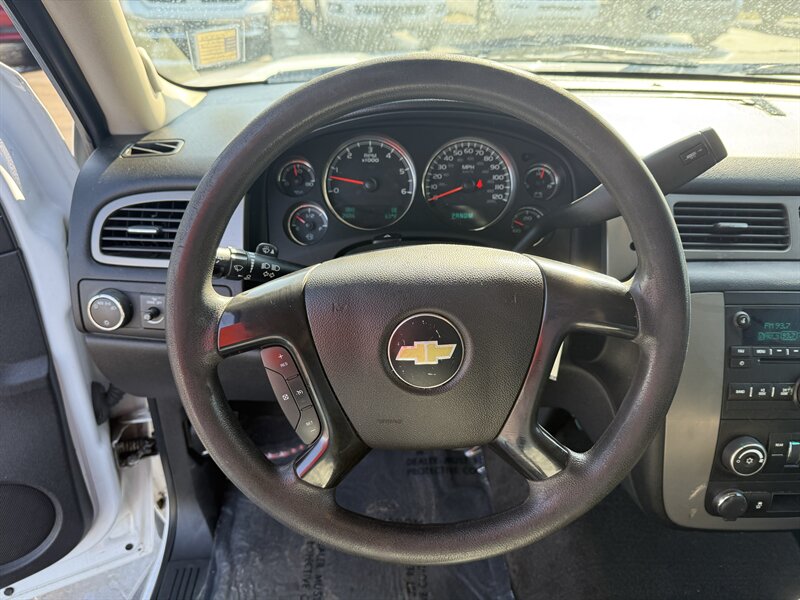 2013 Chevrolet Tahoe Special Service - Photo 12 - Cahokia, IL 62206