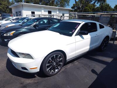 2011 Ford Mustang V6 Premium   - Photo 1 - Freeburg, IL 62243