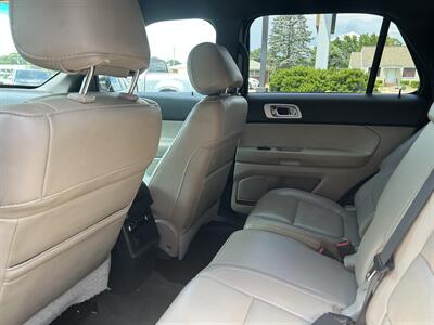 2015 Ford Explorer XLT   - Photo 9 - Fairview Heights, IL 62208