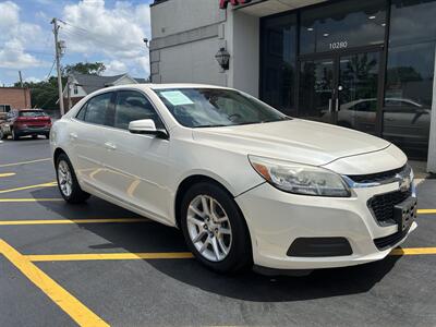 2014 Chevrolet Malibu LT   - Photo 2 - Fairview Heights, IL 62208