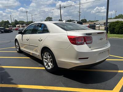 2014 Chevrolet Malibu LT   - Photo 5 - Fairview Heights, IL 62208
