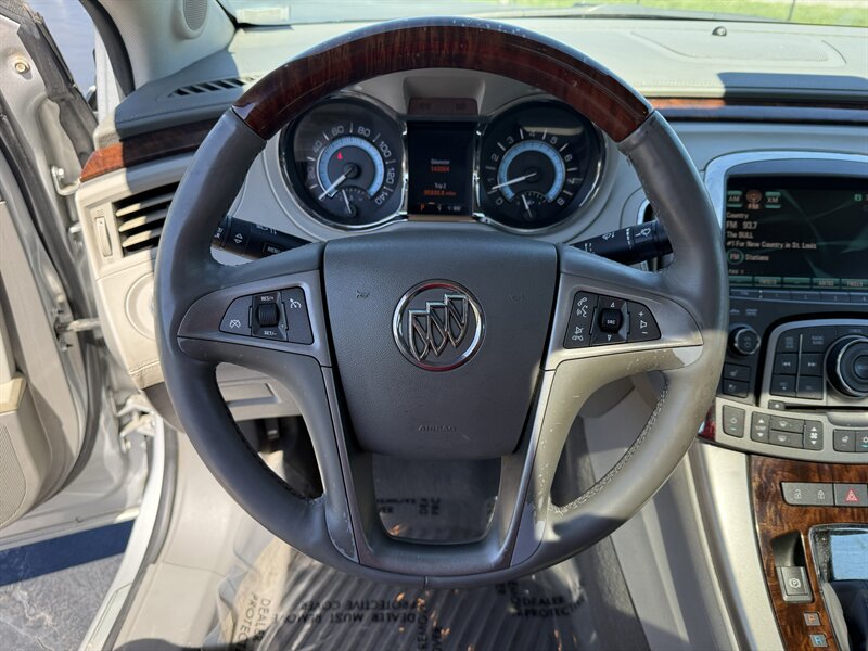 2010 Buick LaCrosse CXS - Photo 13 - Cahokia, IL 62206