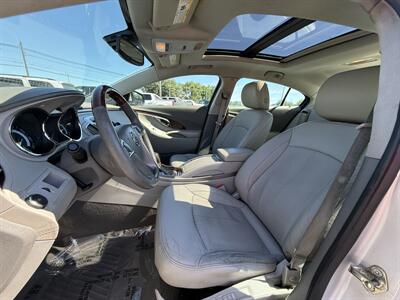 2010 Buick LaCrosse CXS - Photo 9 - Cahokia, IL 62206