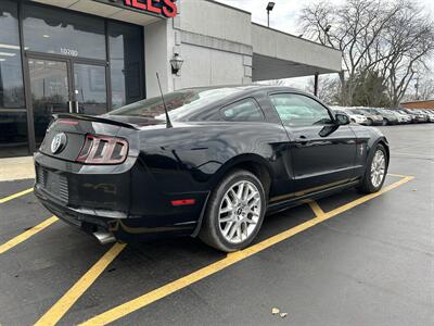 2014 Ford Mustang V6   - Photo 4 - Fairview Heights, IL 62208