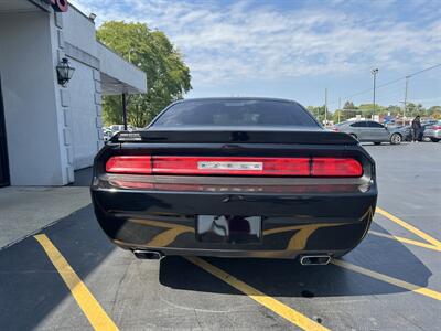 2014 Dodge Challenger SXT   - Photo 7 - Fairview Heights, IL 62208