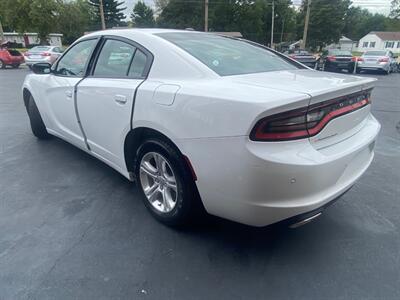 2020 Dodge Charger SXT - Photo 5 - Belleville, IL 62226