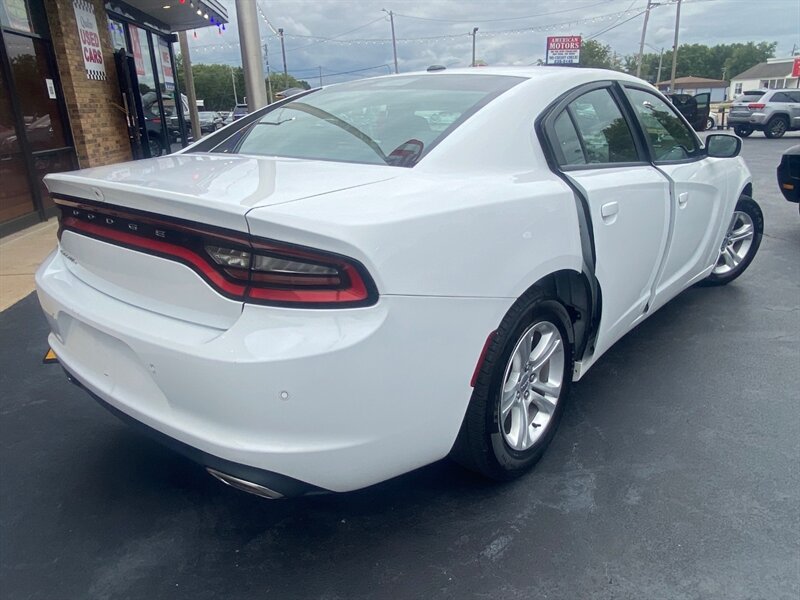 2020 Dodge Charger SXT - Photo 7 - Belleville, IL 62226
