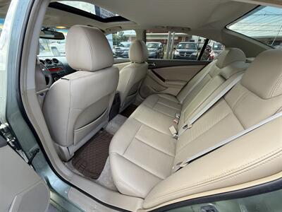 2007 Nissan Altima 3.5 SL   - Photo 11 - Cahokia, IL 62206