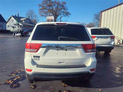 2011 Jeep Grand Cherokee Laredo   - Photo 7 - Freeburg, IL 62243