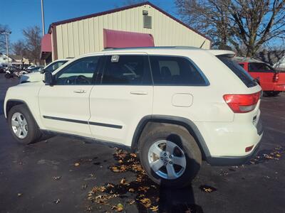 2011 Jeep Grand Cherokee Laredo   - Photo 3 - Freeburg, IL 62243