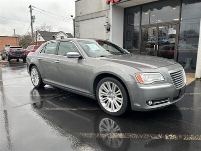 2012 Chrysler 300 Series Limited   - Photo 2 - Fairview Heights, IL 62208