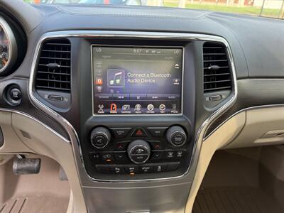 2016 Jeep Grand Cherokee Overland   - Photo 14 - Cahokia, IL 62206