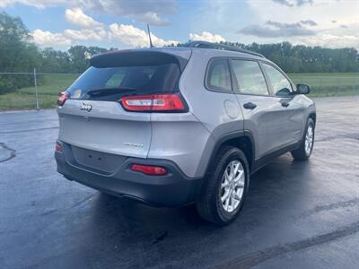 2016 Jeep Cherokee Sport   - Photo 5 - Cahokia, IL 62206