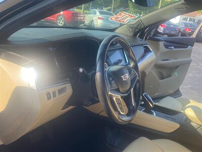 2018 Cadillac XT5 Luxury   - Photo 4 - Belleville, IL 62226