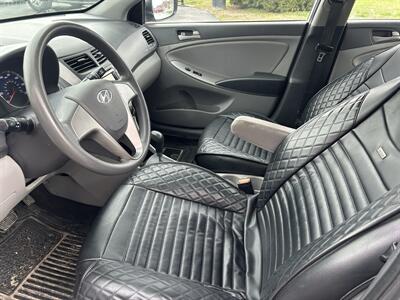 2017 Hyundai ACCENT SE   - Photo 8 - Fairview Heights, IL 62208