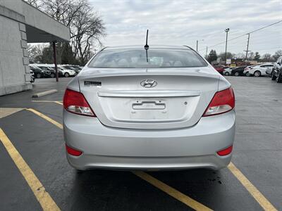 2017 Hyundai ACCENT SE   - Photo 7 - Fairview Heights, IL 62208