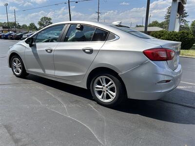 2017 Chevrolet Cruze LT Auto   - Photo 5 - Fairview Heights, IL 62208