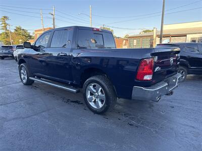 2017 RAM 1500 Big Horn 4x4   - Photo 4 - Millstadt, IL 62260