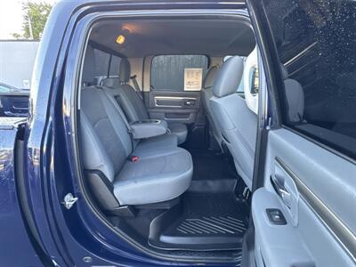 2017 RAM 1500 Big Horn 4x4   - Photo 17 - Millstadt, IL 62260