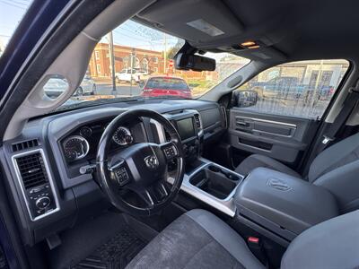 2017 RAM 1500 Big Horn 4x4   - Photo 9 - Millstadt, IL 62260