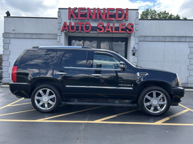 2008 Cadillac Escalade AWD's photo