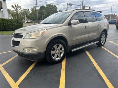 2012 Chevrolet Traverse LT   - Photo 3 - Fairview Heights, IL 62208