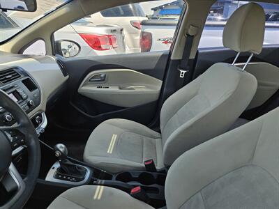 2013 Kia Rio 5-Door LX   - Photo 6 - Belleville, IL 62223