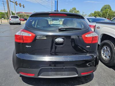 2013 Kia Rio 5-Door LX   - Photo 5 - Belleville, IL 62223