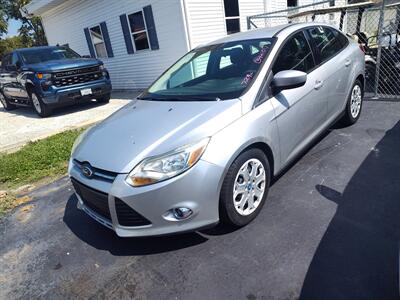 2012 Ford Focus SE   - Photo 4 - Freeburg, IL 62243