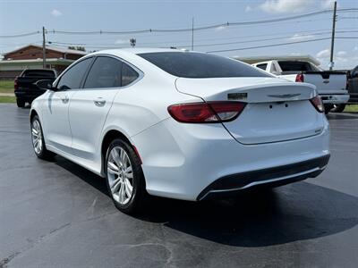2015 Chrysler 200 Limited - Photo 4 - Cahokia, IL 62206