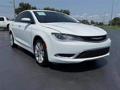 2015 Chrysler 200 Limited - Photo 5 - Cahokia, IL 62206