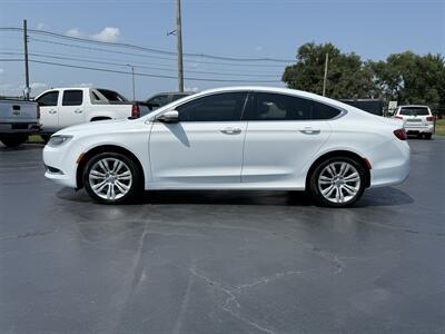 2015 Chrysler 200 Limited - Photo 3 - Cahokia, IL 62206
